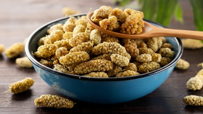 Razz Mulberries Naturally Sweet & Traditionally Dried